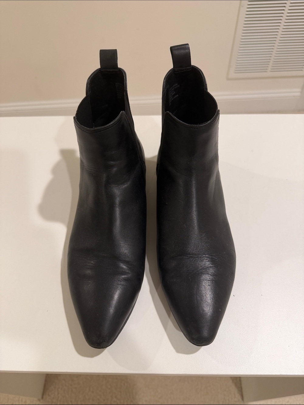 Banana Republic Black Pointed Toe Leather Ankle Booties